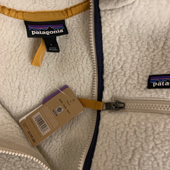 Patagonia Women's Retro Pile Fleece Marsupial - Picture 2 of 8